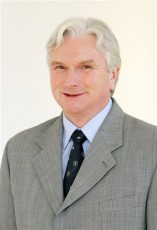 ENDOINFO.de | Prof. Dr. Werner Siebert Ärztlicher Direktor Vitos Orthopädische Klinik Kassel gemeinnützige GmbH